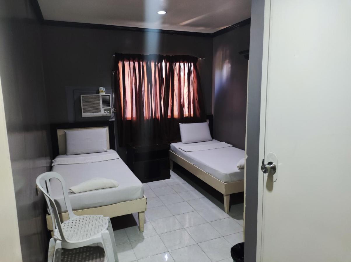 Parkview Hotel Кагаян де Оро Екстериор снимка